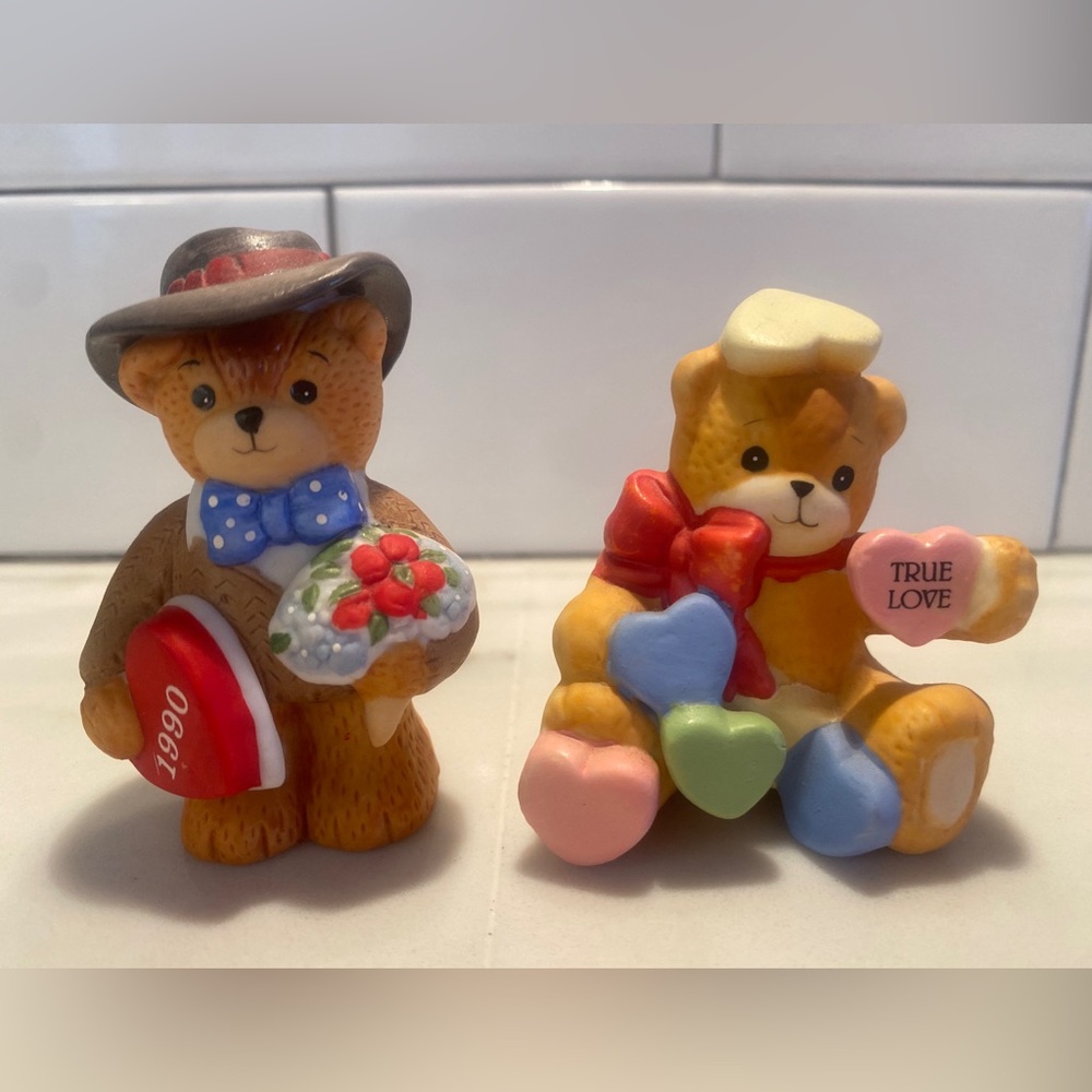 SOLD▪️Lucy & Me- Valentines Bears.  Collection of 2. ❤️